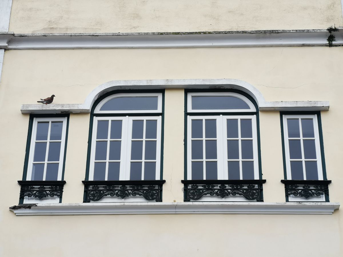 Desmontar y montar muebles en una mudanza de Santa Coloma, pieza a pieza